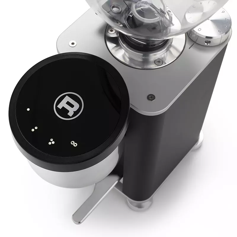 Černý mlýnek Rocket Espresso GIANNINO | Lázeňská káva